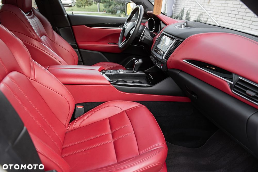 Maserati Levante Granlusso - 21