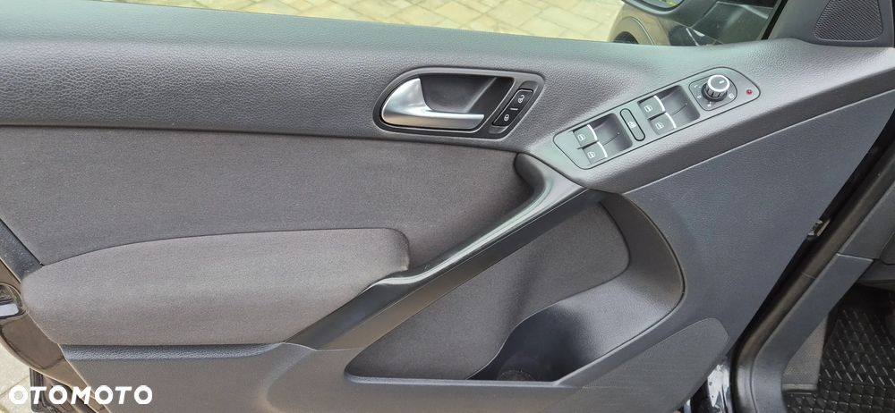 Volkswagen Tiguan 2.0 TDI DPF BlueMotion Technology Sport & Style - 15