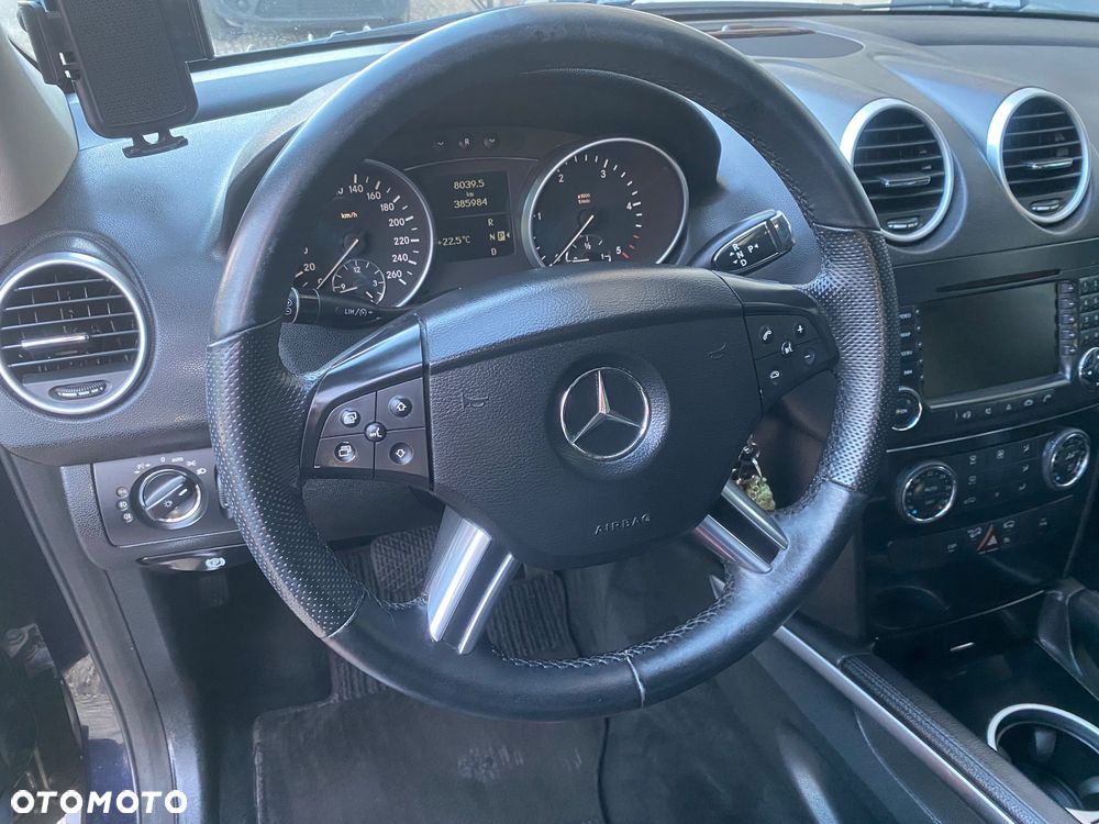 Mercedes-Benz ML 350 BlueTec 4-Matic - 29