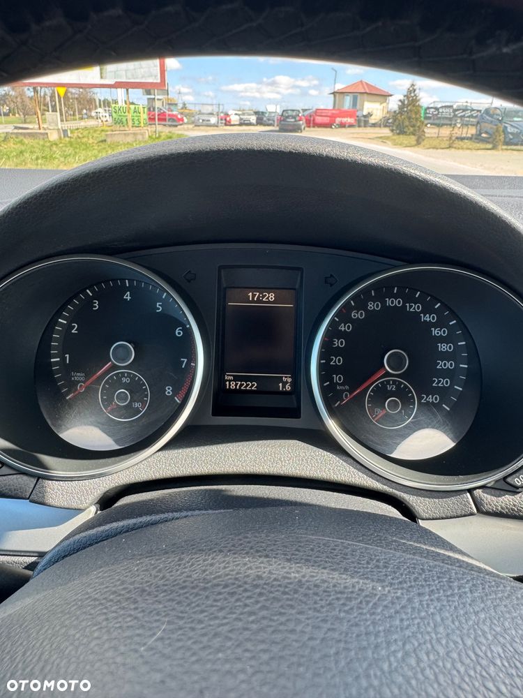 Volkswagen Golf - 15