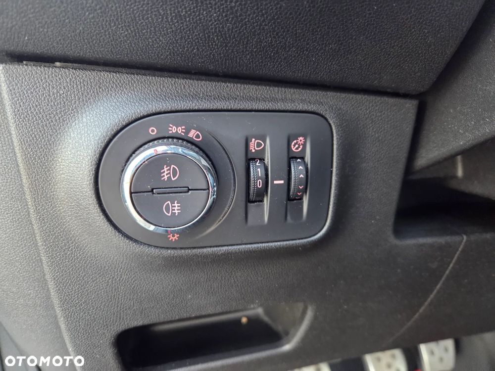 Opel Corsa 1.4 Color Edition - 13