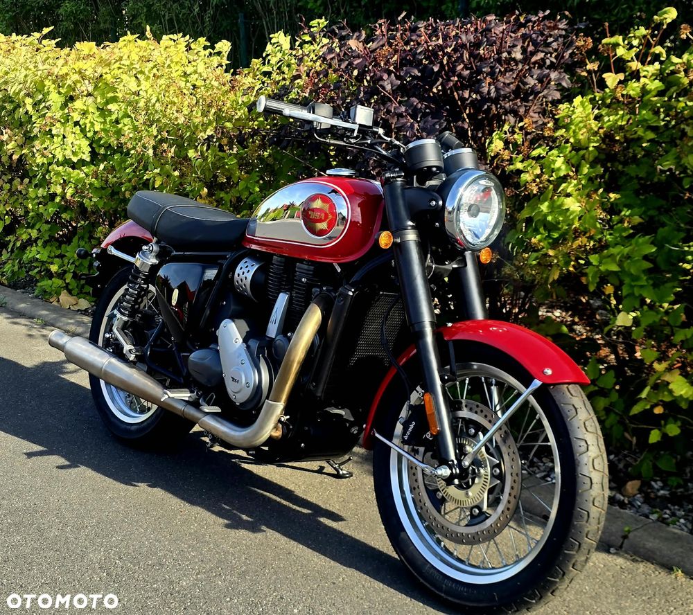BSA Gold Star - 37