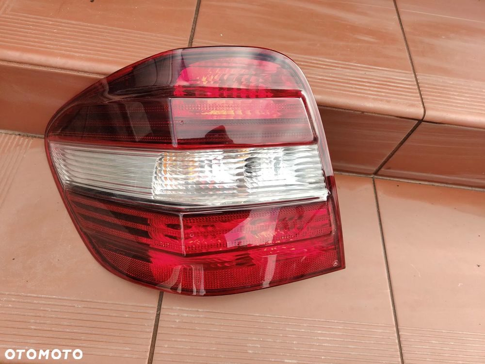 MERCEDES ML W164 LIft 08-11 Lampa Tylna Lewa Prawa Tył - 7