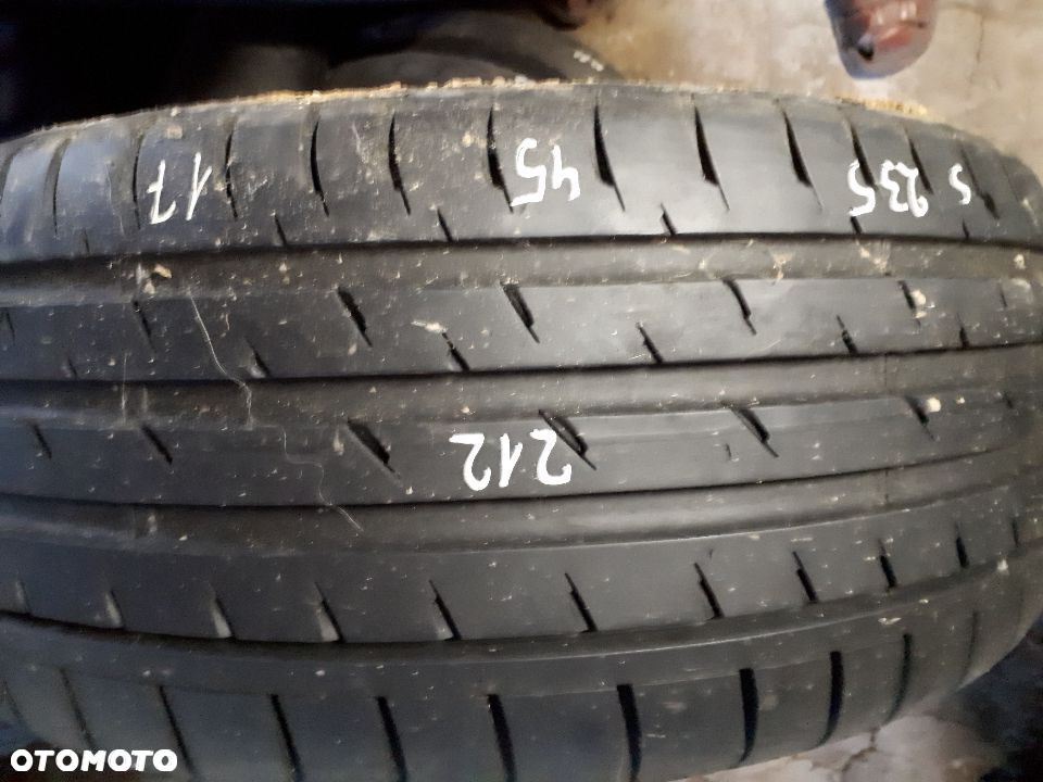 Continental 235/45/17 nr 212