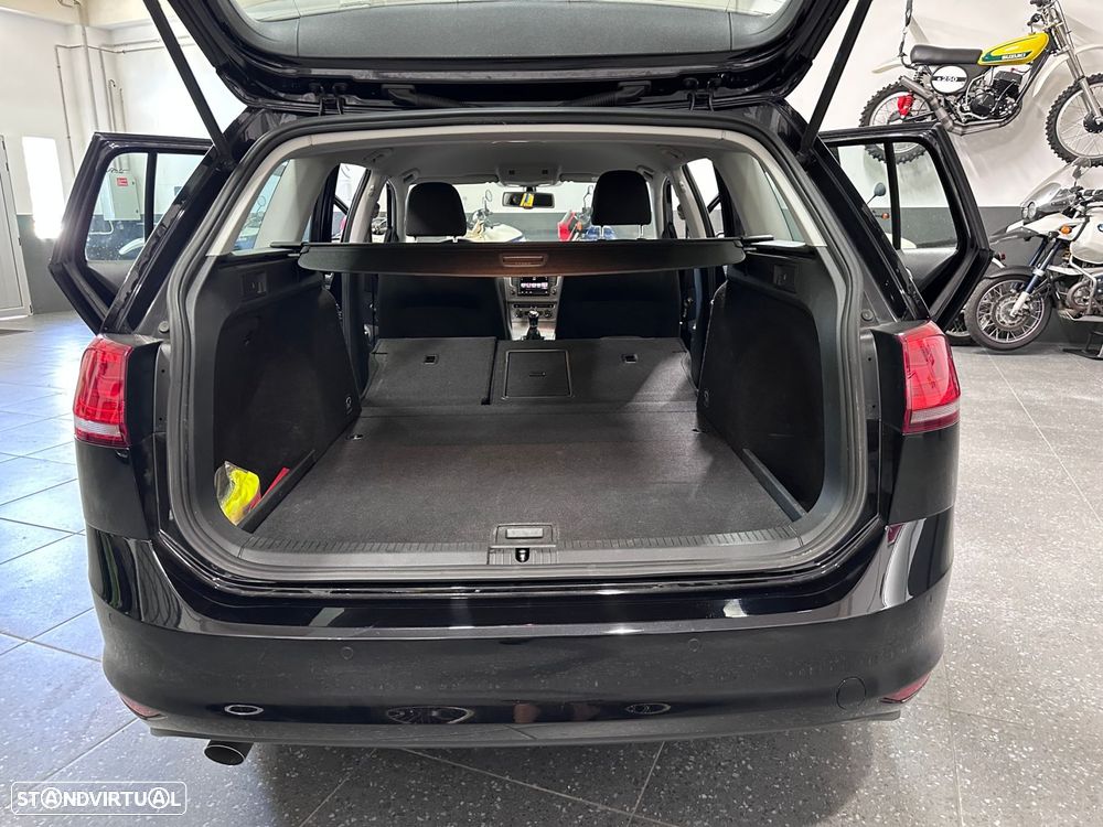 VW Golf Variant 1.6 TDi BlueMotion Confortline - 6