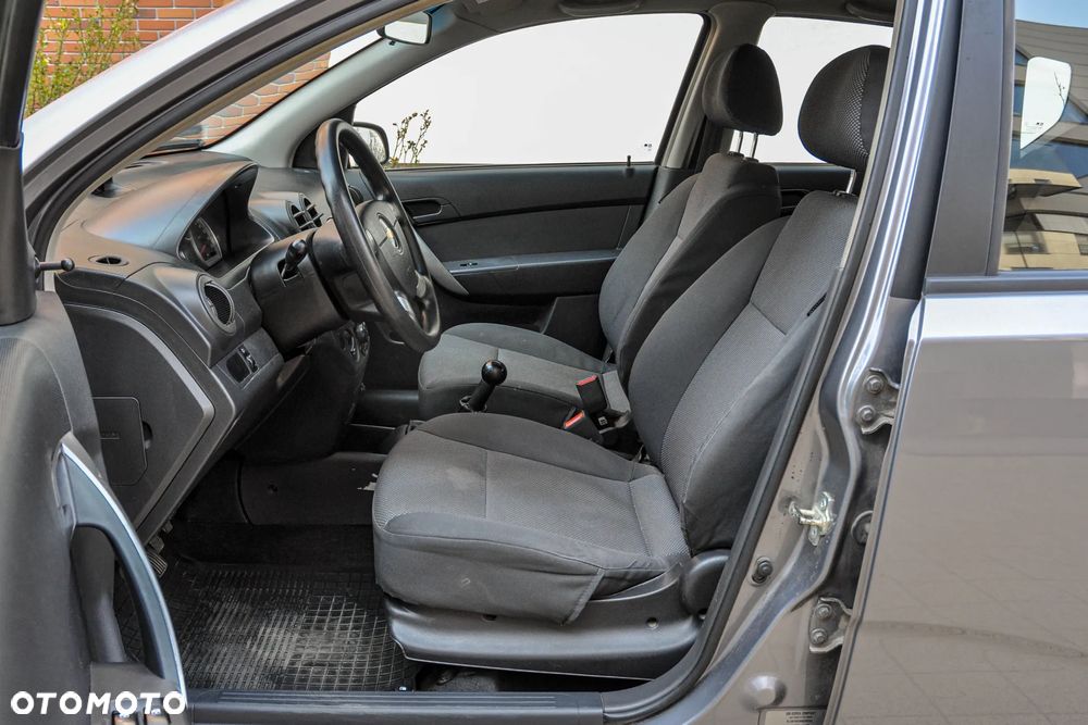 Chevrolet Aveo - 7