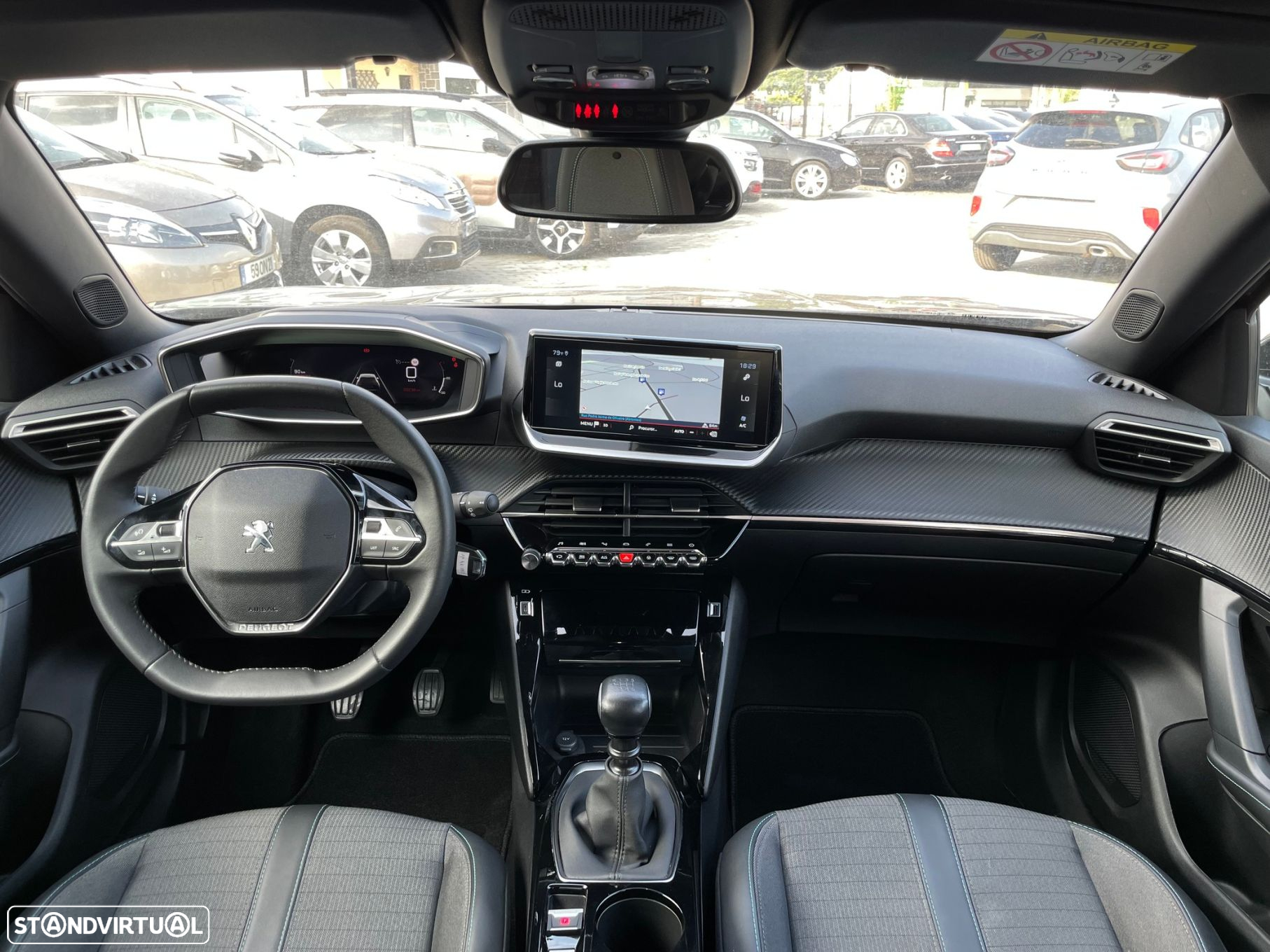 Peugeot 2008 1.2 PureTech Allure Pack - 16