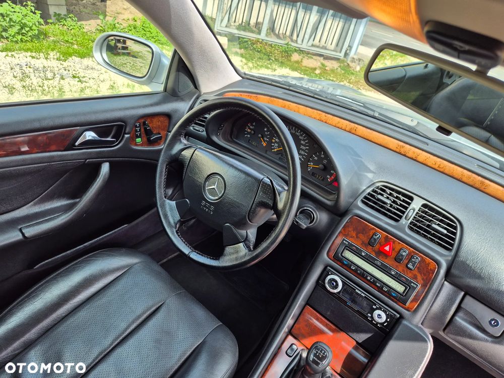Mercedes-Benz CLK - 7