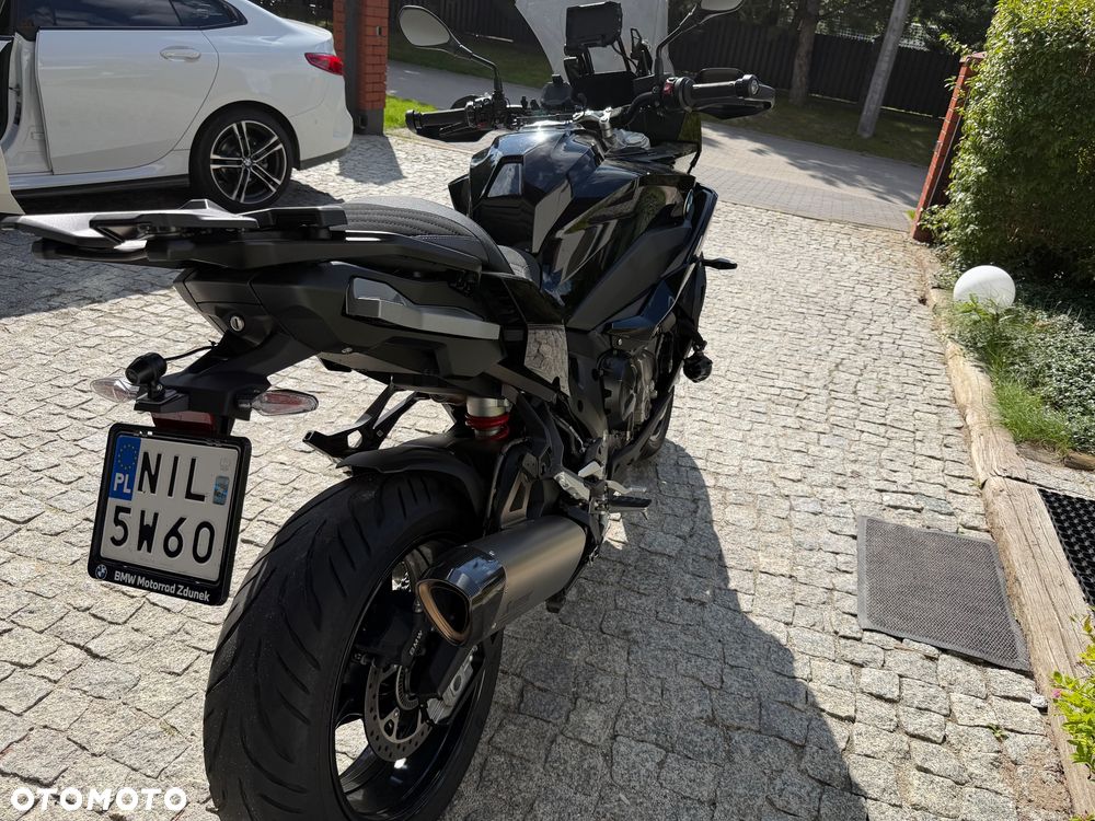 BMW XR - 8