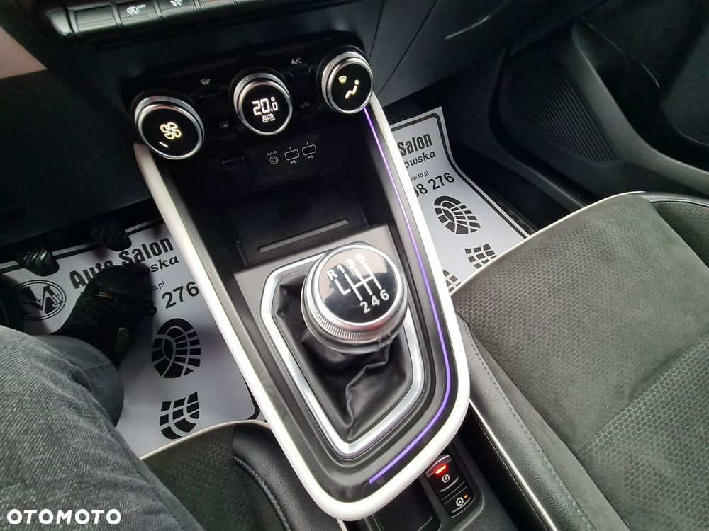 Renault Clio TCe 90 EVOLUTION - 19
