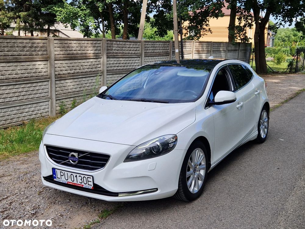 Volvo V40 D2 Momentum - 2
