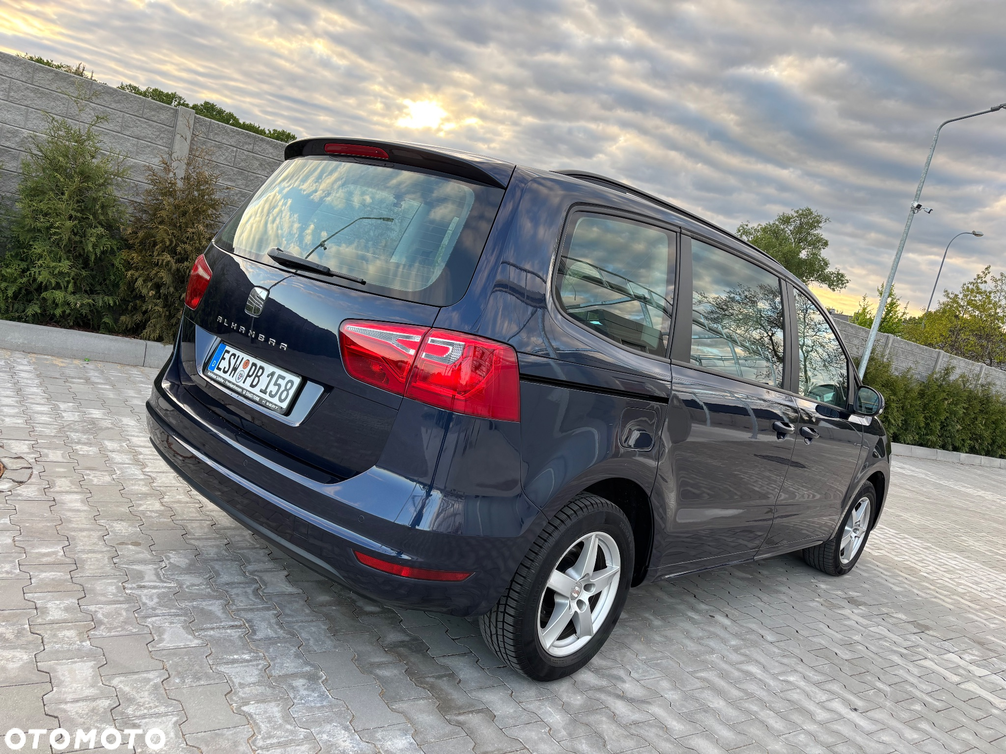 Seat Alhambra 2.0 TDI Ecomotive Reference - 3