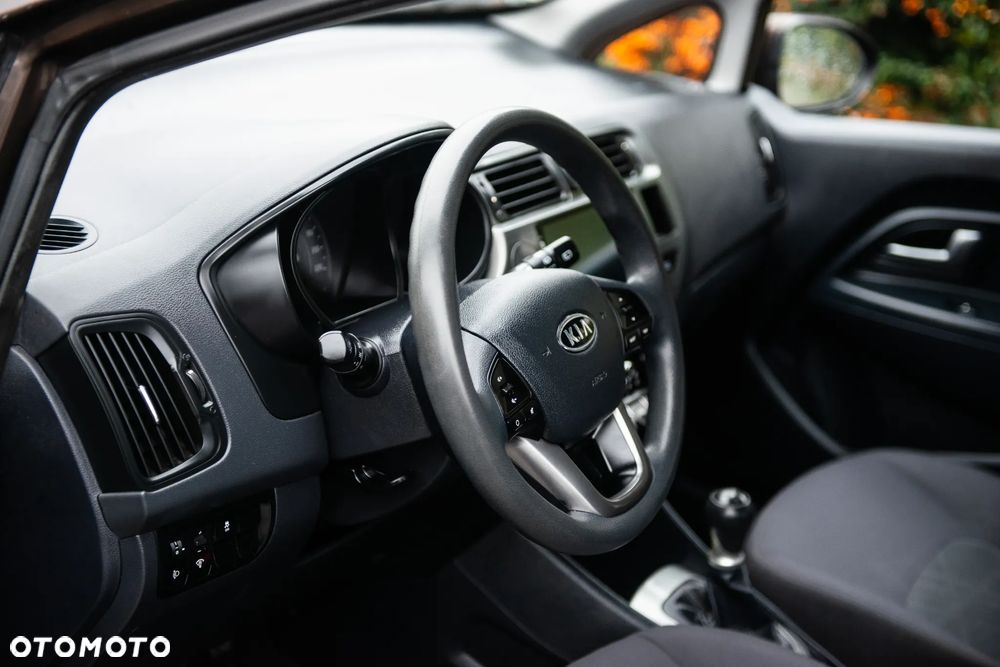 Kia Rio 1.2 Business Line - 20