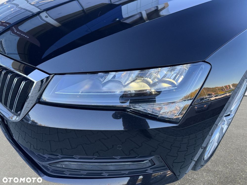 Skoda Superb 2.0 TDI DSG Ambition - 10