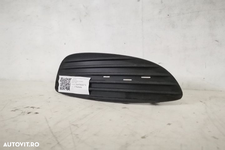 Grila Bara Fata Dreapta Originala In Stare Buna  Mercedes-Benz  Vito - 3