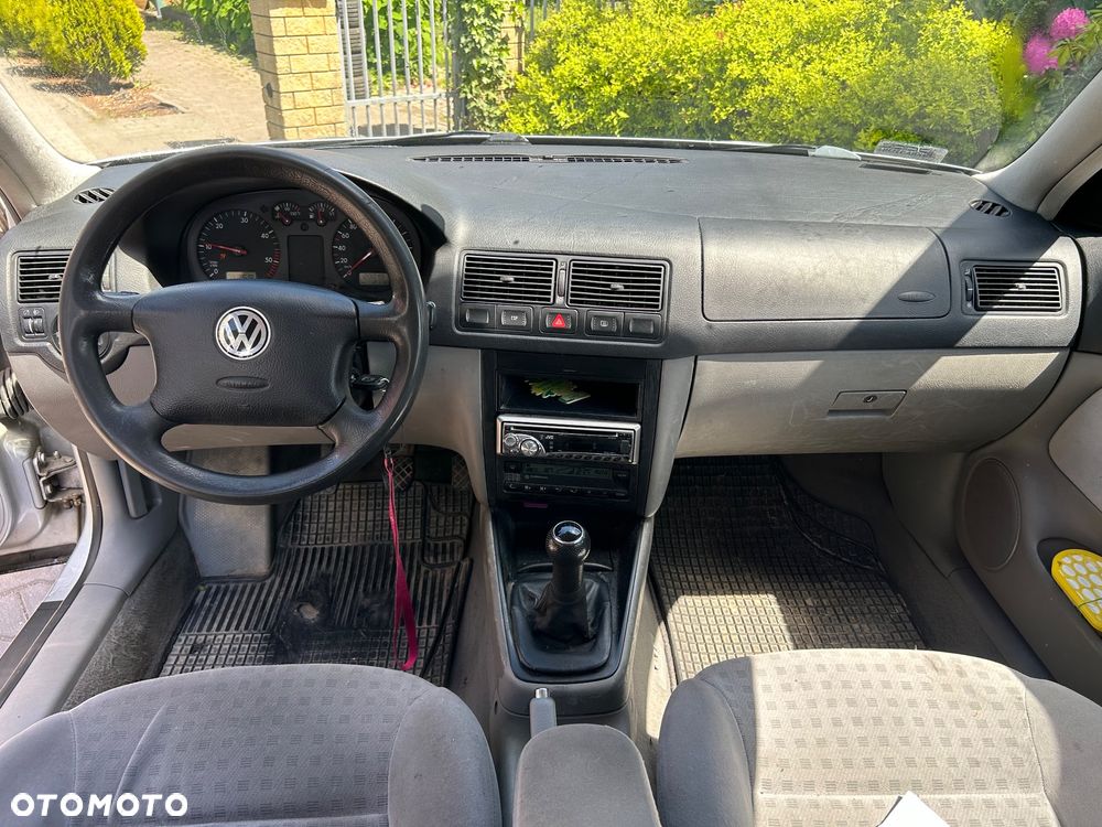 Volkswagen Golf 1.9 GL TDI - 11