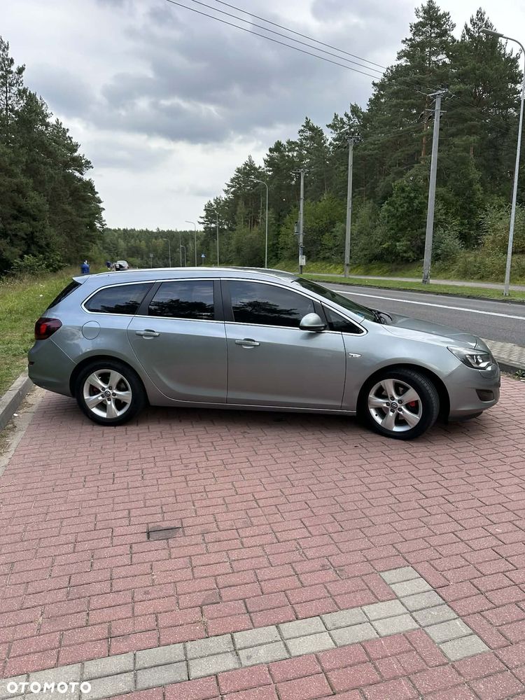 Opel Astra 2.0 CDTI DPF Cosmo - 7
