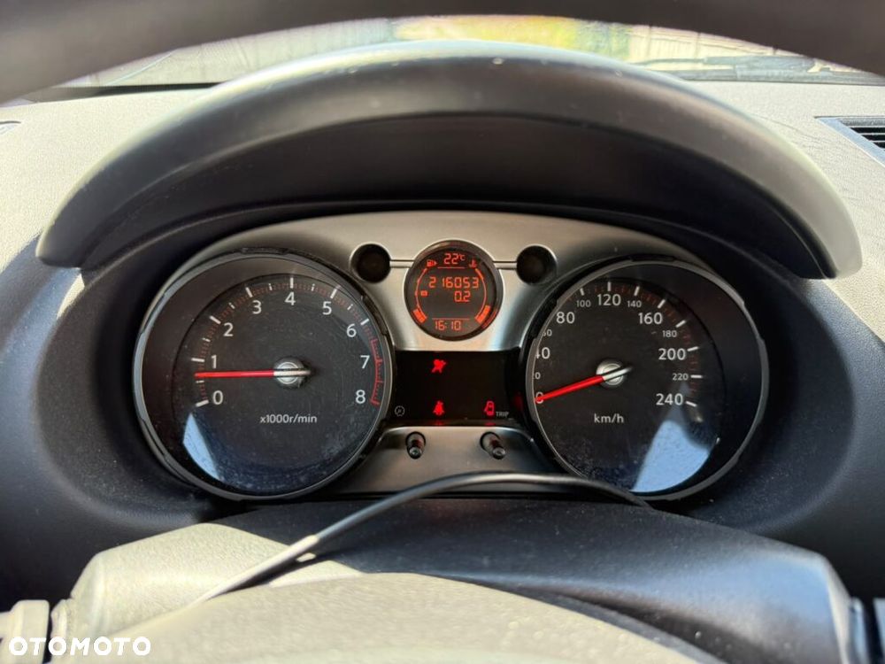 Nissan Qashqai+2 2.0 Visia - 8