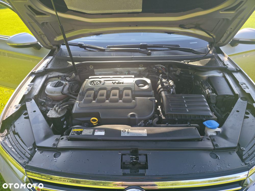Volkswagen Passat 2.0 TDI BMT 4Mot Highline DSG - 14