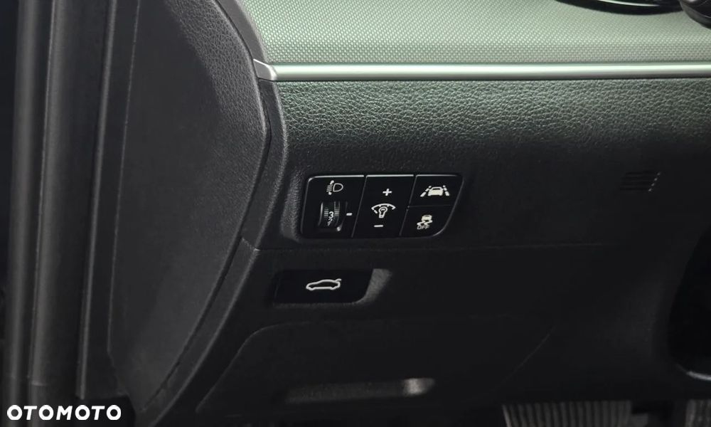 Kia K5 - 15