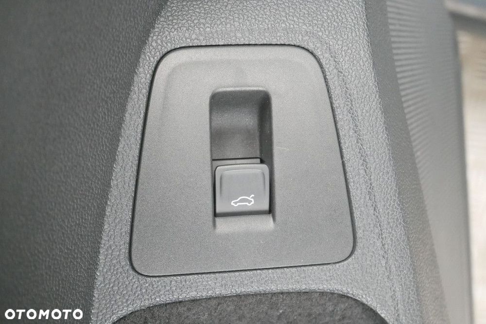 Volkswagen Tiguan 2.0 TDI SCR Life DSG - 18