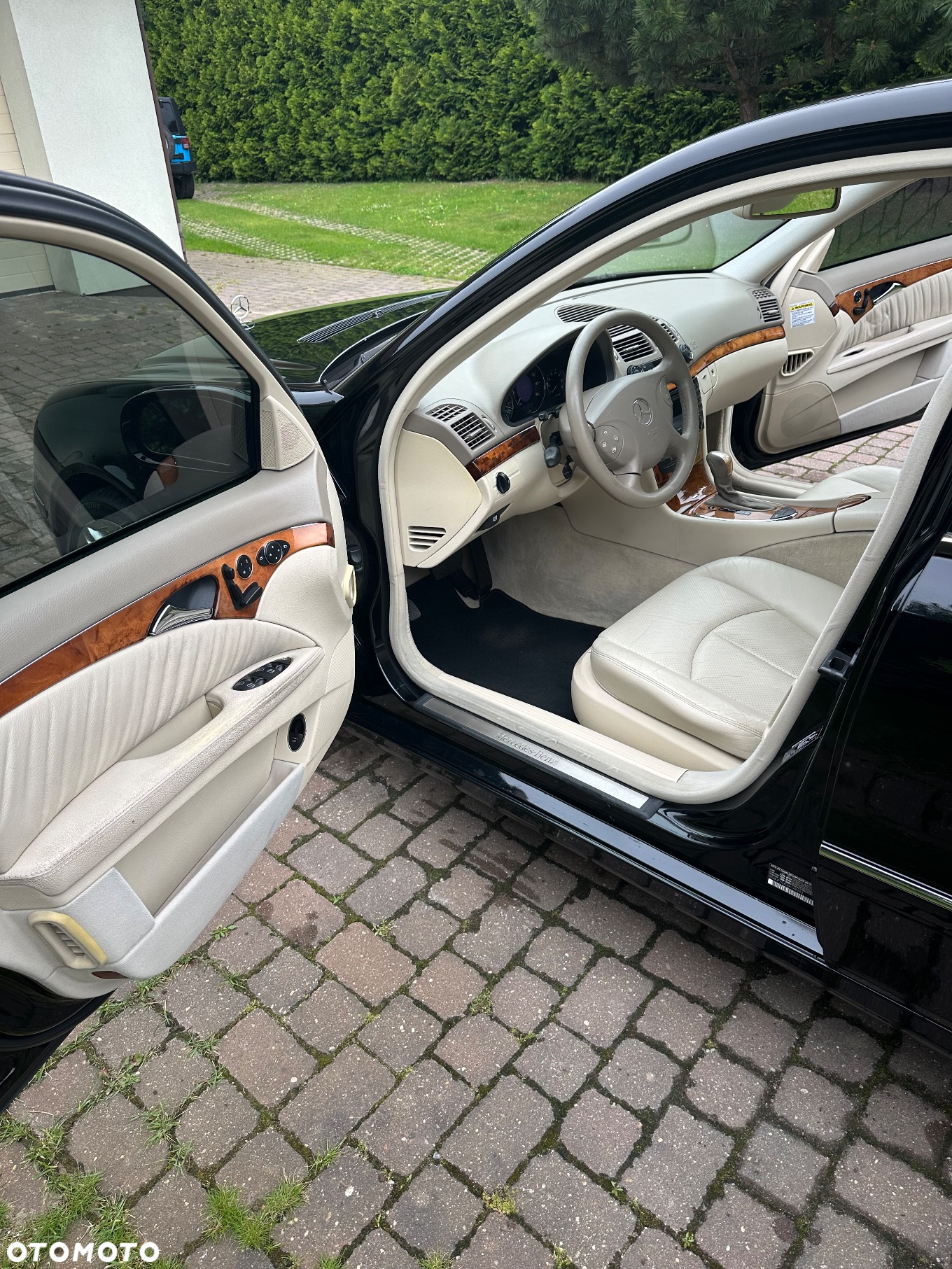 Mercedes-Benz Klasa E - 16