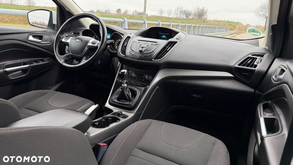 Ford Kuga 1.6 EcoBoost 2x4 Trend - 8