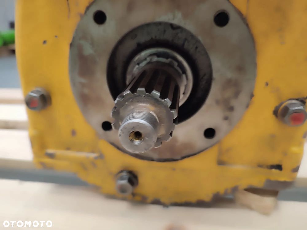 Przekładnia 2772600581 MECALAC 12MXT - 12