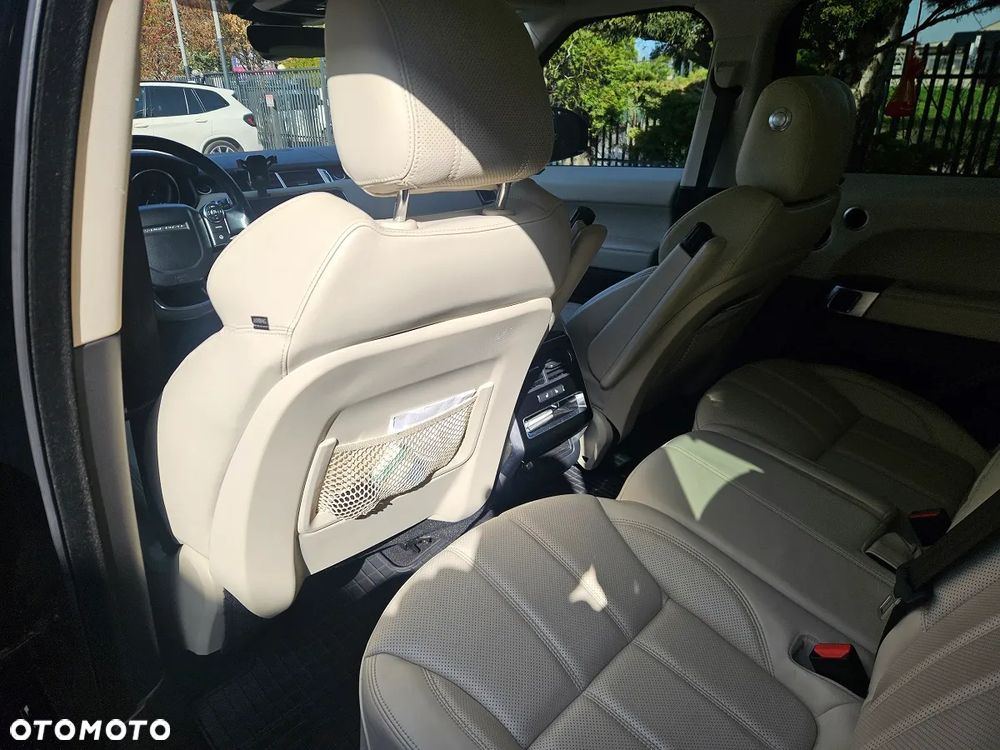 Land Rover Range Rover D300 HSE - 8