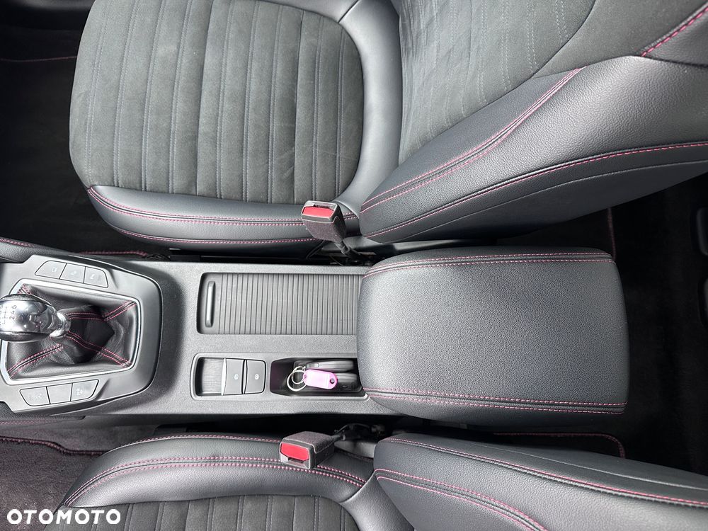 Ford Kuga - 18
