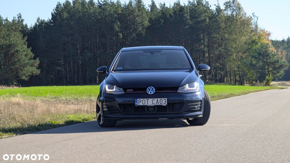 Volkswagen Golf GTI Performance BlueMotion Technology DSG - 19