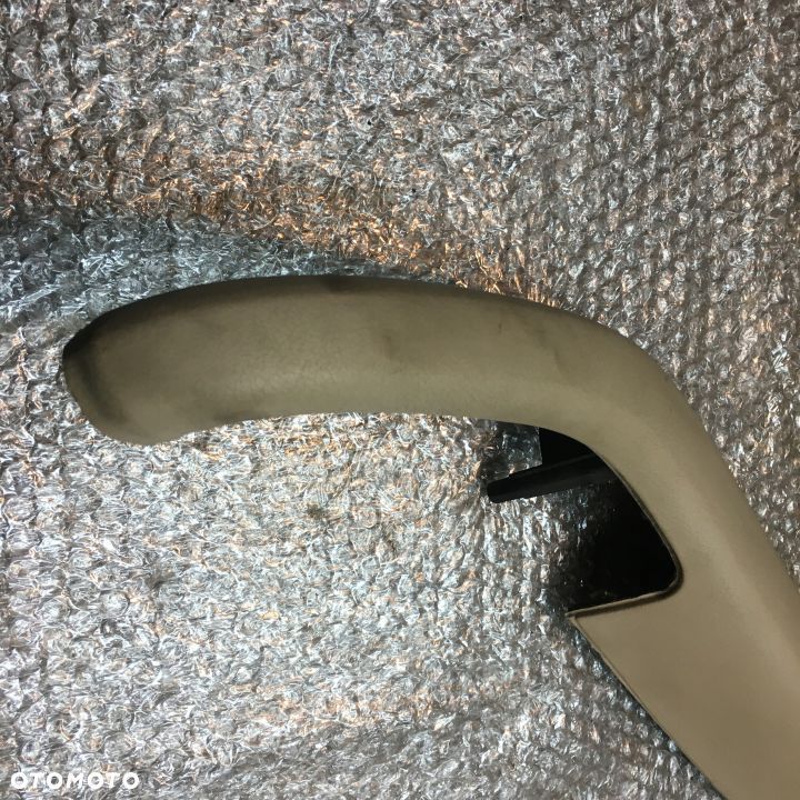 UCHWYT RĄCZKA DRZWI AUDI A4 B6 8E0867374 TWIST - 3