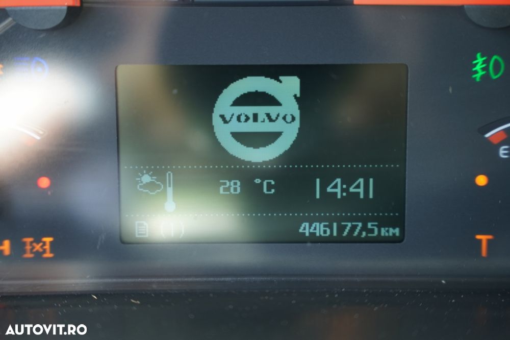 Volvo FMX 420 / 8x4 / BASCULATOR SPATE / CLAPETĂ HIDRAULICĂ / MANUALĂ / EURO 5 - 39