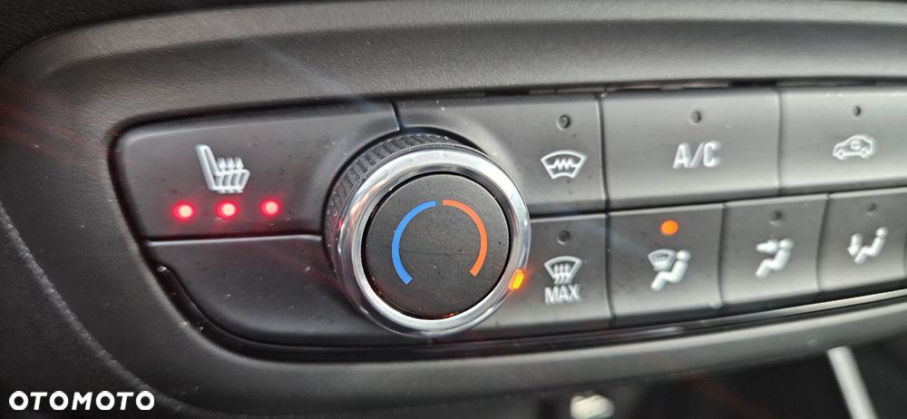 Opel Crossland X 1.2 Innovation - 23