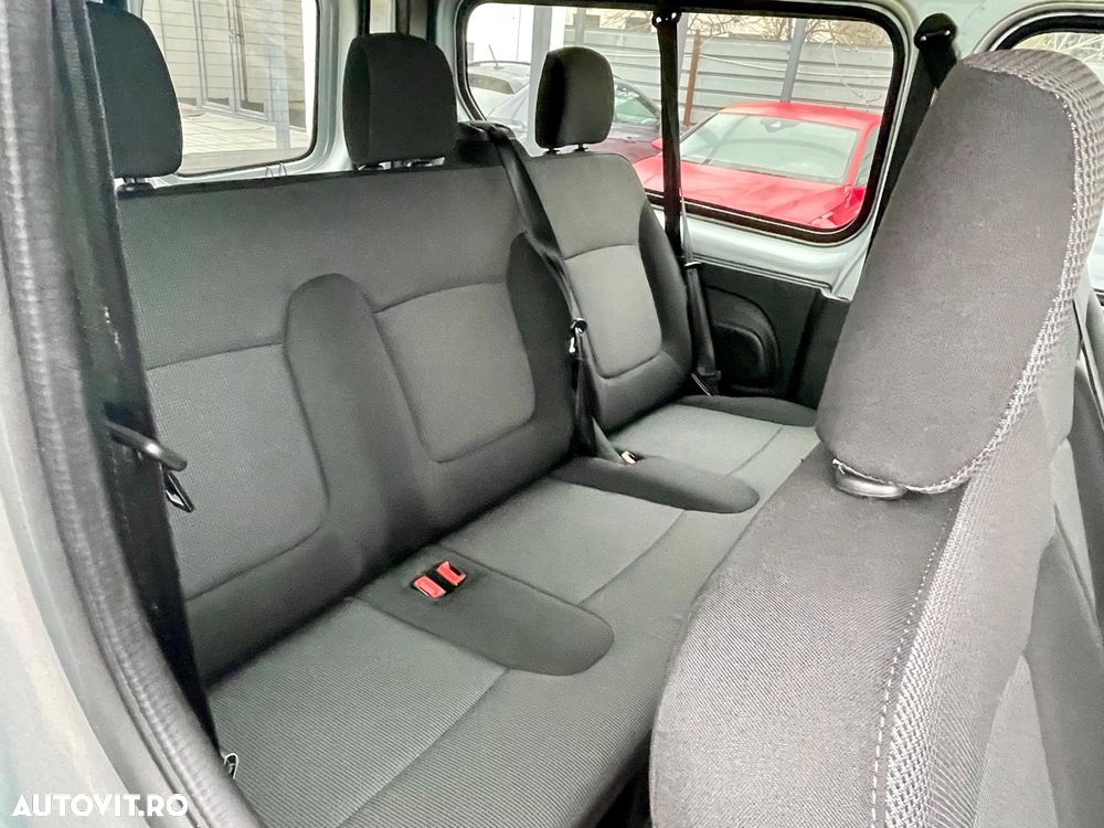 Renault Trafic Combi 2.0 Blue dCi 110 S&S L1 8+1 Life - 10