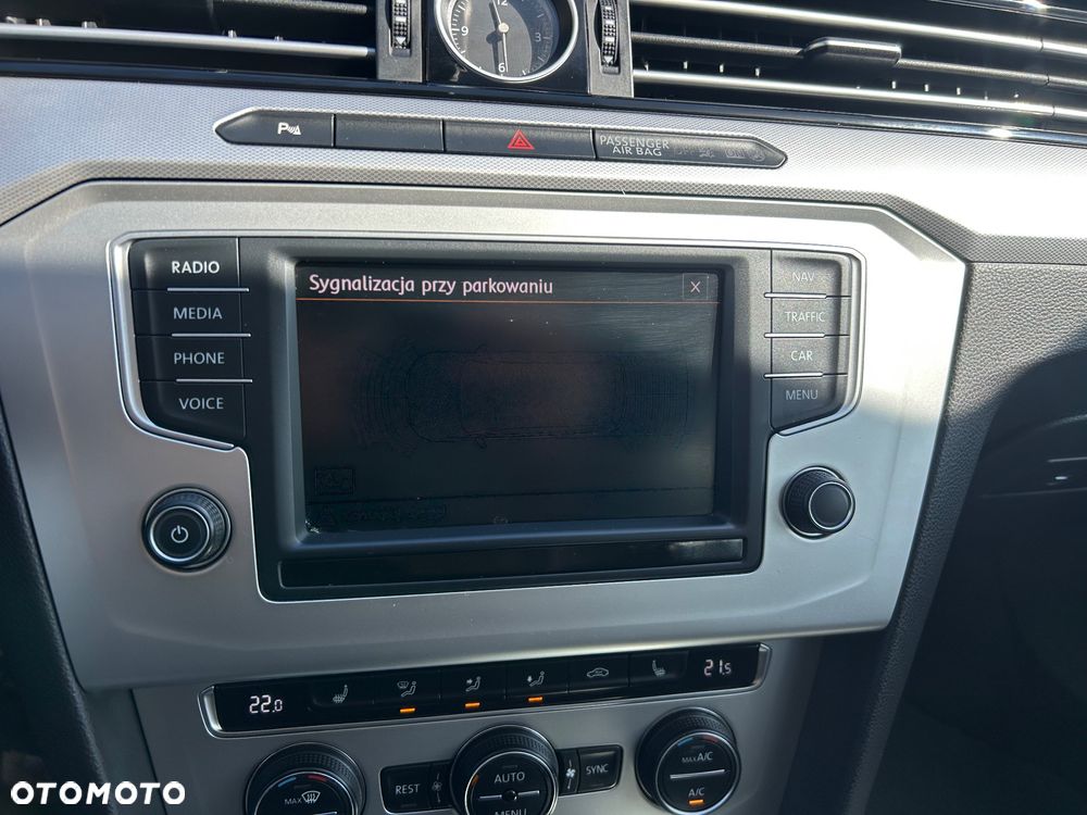 Volkswagen Passat Variant 2.0 TDI SCR DSG Comfortline - 15