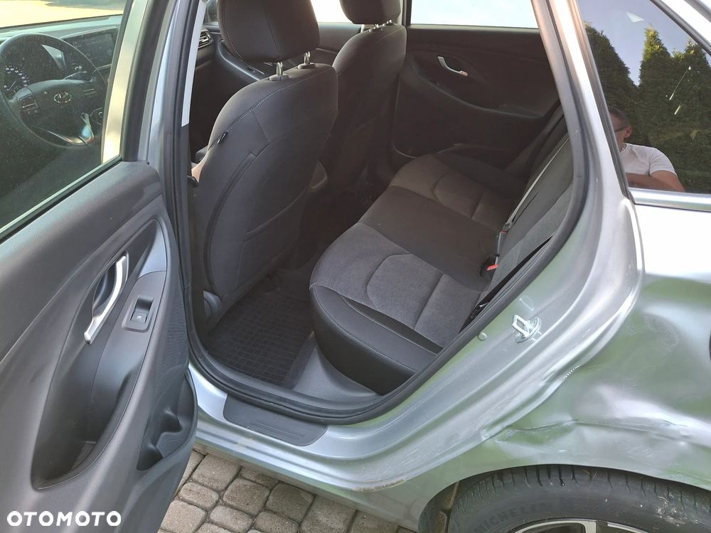 Hyundai i30 1.0 T-GDI Comfort DCT - 17