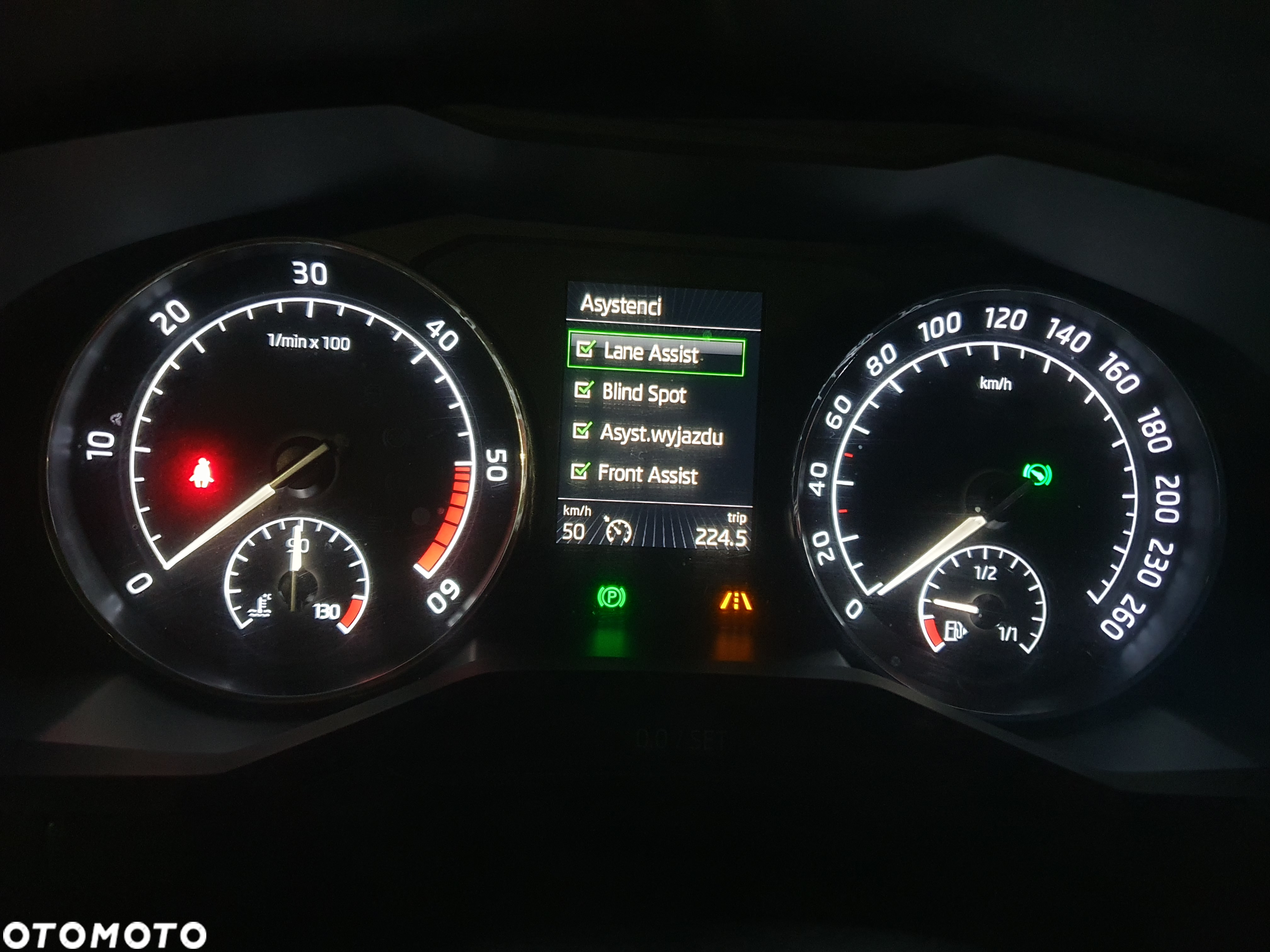 Skoda Superb 1.6 TDI Style DSG - 39