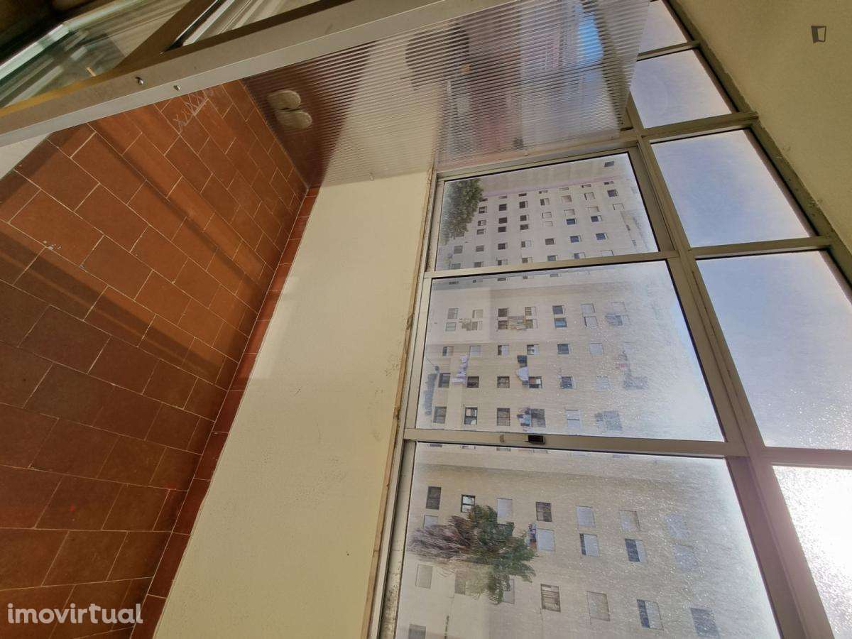 Quarto - localizado em Amadora Lisbon - Grande imagem: 3/8