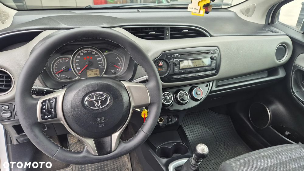 Toyota Yaris - 13