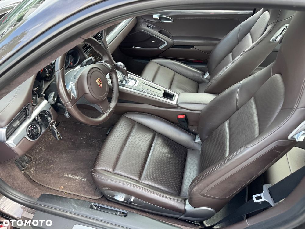 Porsche 911 Carrera PDK - 13
