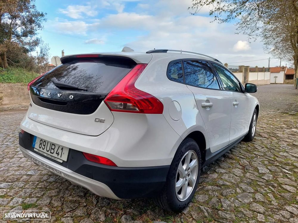 Volvo V40 Cross Country 2.0 D2 Kinetic Geartronic - 4