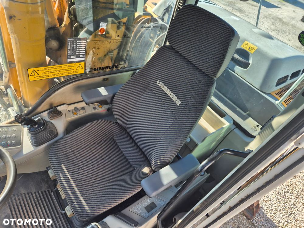 Liebherr A900 C 2010 ROK, Z NIEMIEC, PŁUG, PODPORY, SUPER STAN / 314 / 316 / 904 / 914 / 916 / 918 / 920 - 25