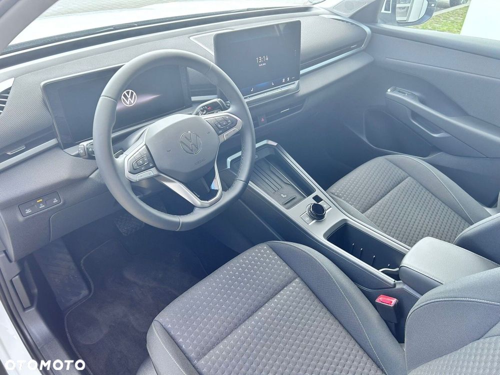 Volkswagen T-Roc - 8