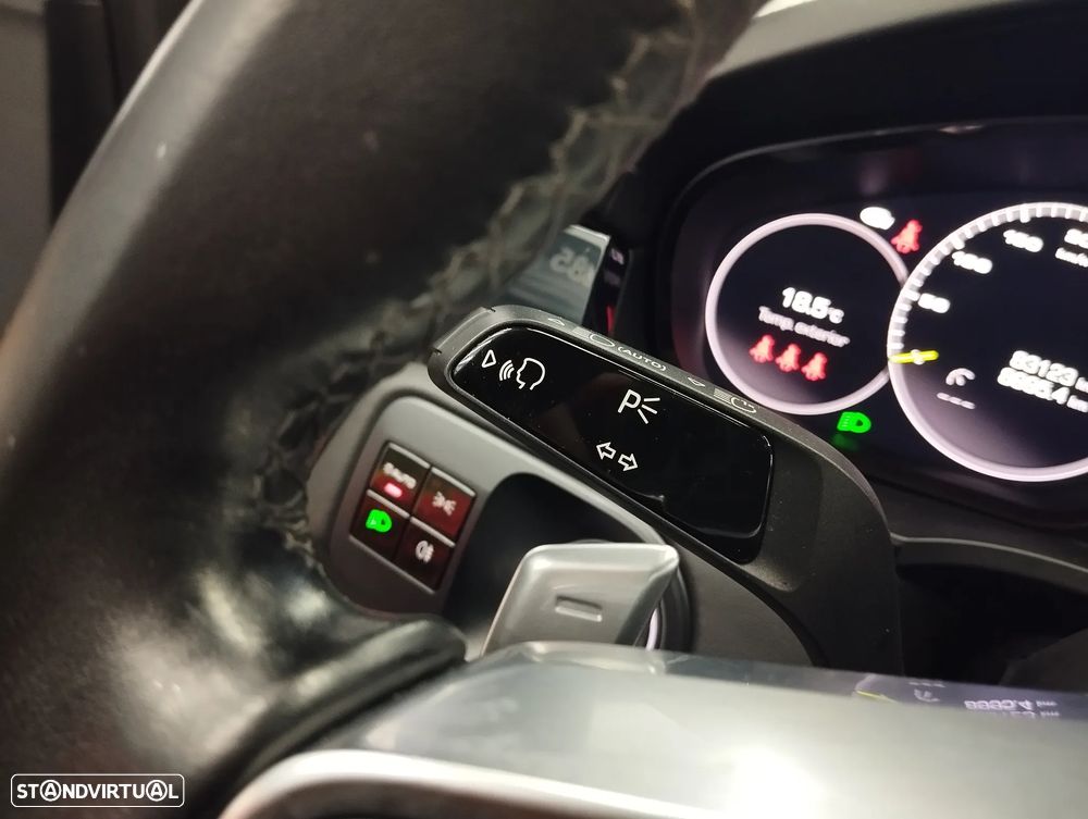 Porsche Cayenne Coupé E-Hybrid - 31