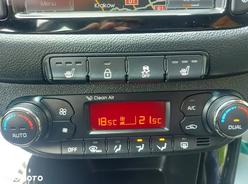 Kia Ceed - 33