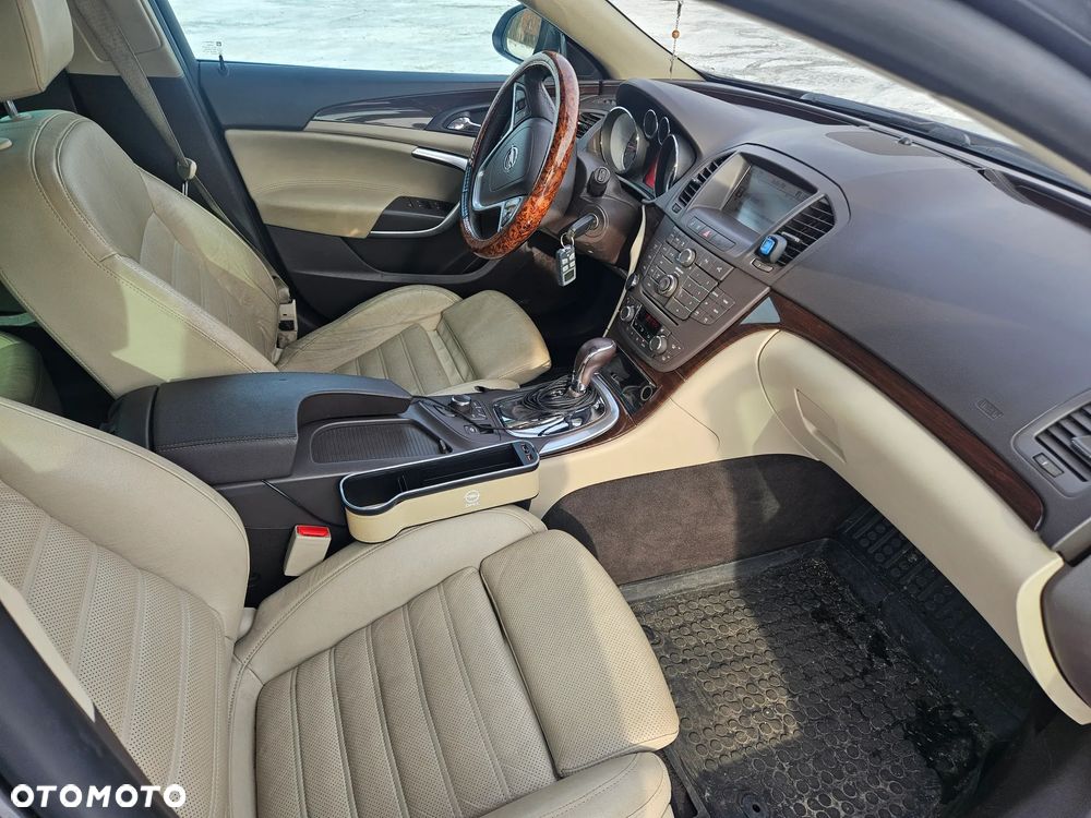 Opel Insignia 2.0 Turbo 4x4 Sport - 11