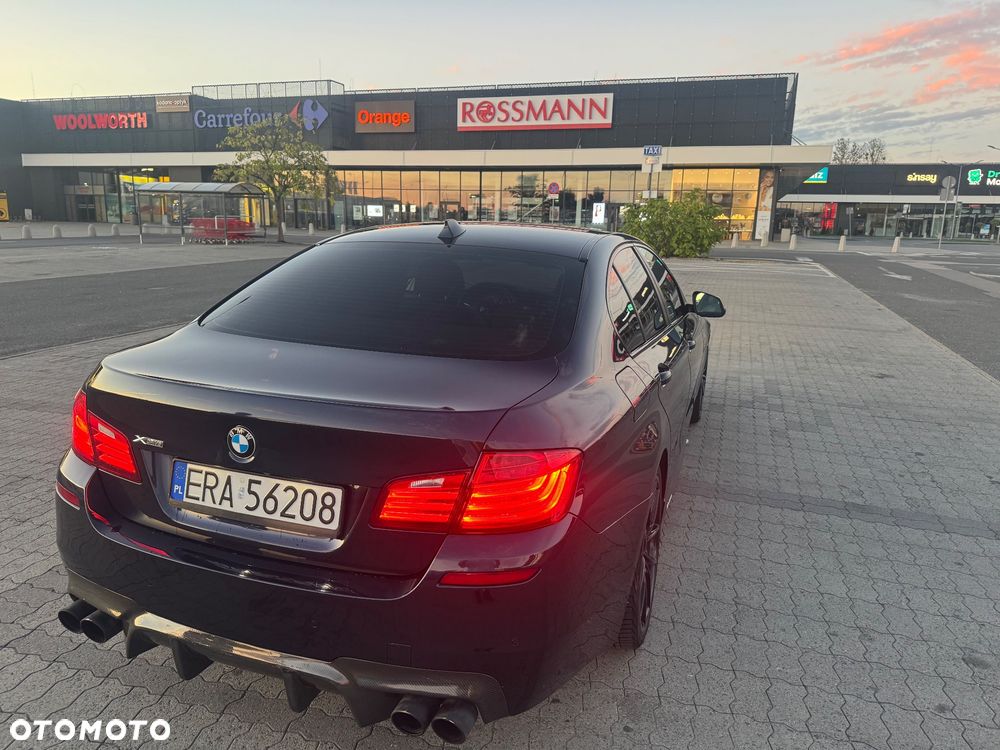 BMW Seria 5 528i xDrive Luxury Line - 3