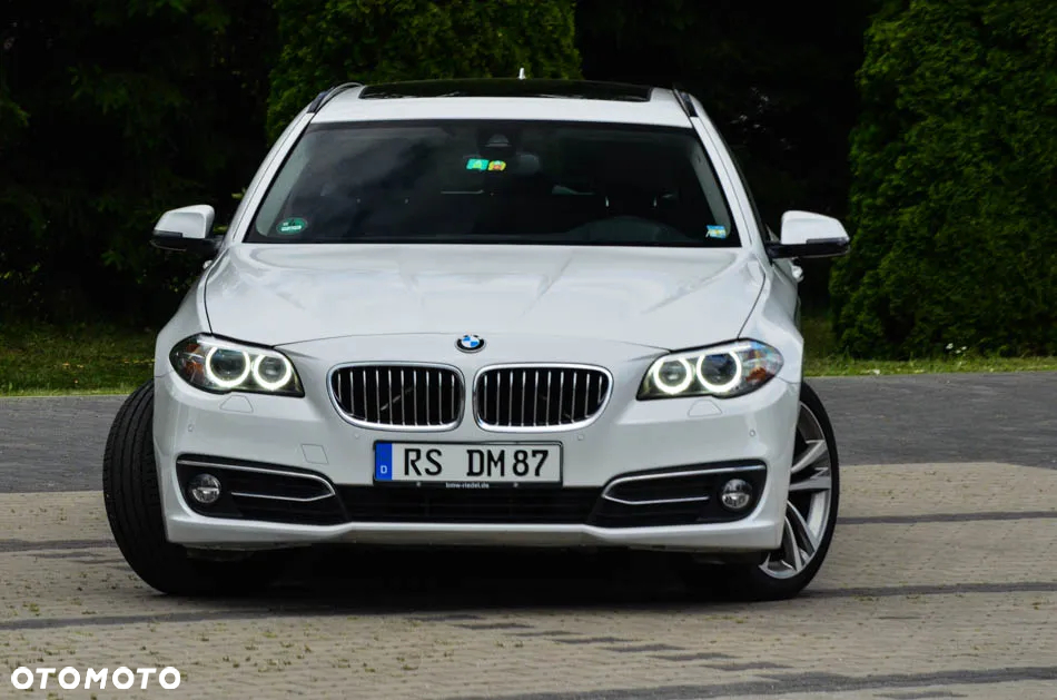BMW Seria 5 520d Touring Luxury Line - 7