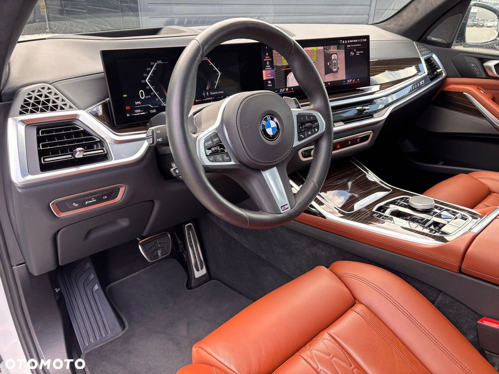 BMW X7 - 12